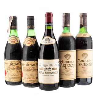 Lote de Vinos Tintos de España. Marqués de Arienzo. En presentaciones de 750 ml. Total de piezas: 5.