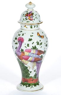 FRENCH SAMSON PORCELAIN HAND-PAINTED COVERED URN, 