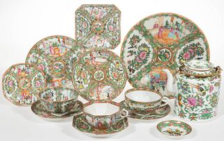 CHINESE EXPORT FAMILLE ROSE PORCELAIN TEA AND TABLE ARTICLES, LOT OF 13, 
