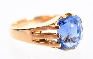 An Antique 18K Gold and Sapphire Ring