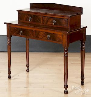 Sheraton mahogany dressing table, ca. 1830, 37 1/2'' h., 36 1/4'' w.
