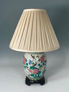 Chinese Antique Famille Rose Lamp 