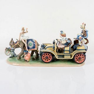 Lladro Figurine, Circus Parade 1001609