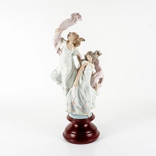Lladro Porcelain Figurine, Allegory Of Liberty 1005819