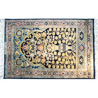Vintage Middle Eastern Decorative Floral Rug