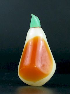 Chinese Glass Mimicking Jade Snuff Bottle 中国玻璃仿翡翠鼻烟壶