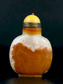 Chinese Crystal Stone Snuff Bottle. 中国水晶石鼻烟壶。