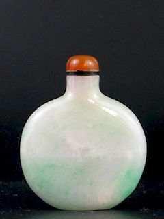 Chinese Jadeite Snuff Bottle 中国翡翠鼻烟壶
