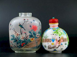 Two Chinese Glass Snuff Bottles. 中国玻璃鼻烟壶2个