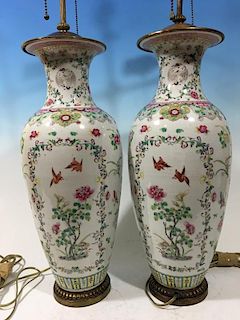 ANTIQUE Chinese Pair Famille Rose Vase Lamps, 18th Century, Vase itself 18" high 中国古代粉彩花灯瓶一对，18世纪，高18英寸
