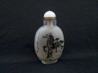 Old Chinese Reverse Glass painting Snuff Bottle. 9.3cm x 5.5cm 中国内画玻璃鼻烟壶，9.3cm×5.5cm