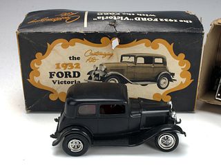 1932 FORD VICTORIA CUSTOMIZABLE MODEL KIT IN BOX