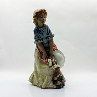 Maiden 1013506 - Lladro Porcelain Figurine