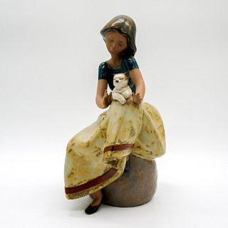 Repose 1012169 - Lladro Porcelain Figurine