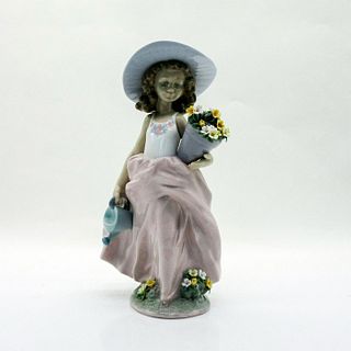 A Wish Come True 1007676 - Lladro Porcelain Figurine