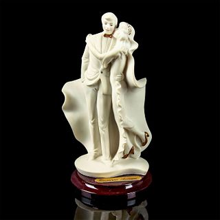 Florence Giuseppe Armani Figurine, Bride Kissing Groom