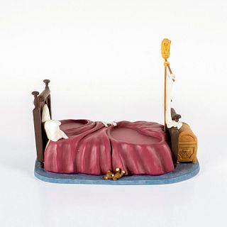 Disney Classics Figurine, Peter Pan, Darling Nursery Bed