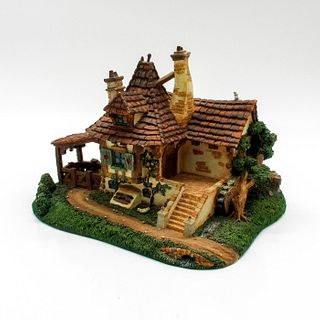 Disney Figurine, Belle and Maurice's Cottage