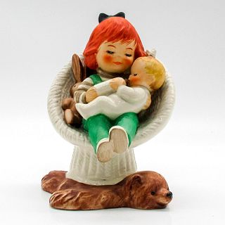 Goebel Red Heads Figurine, Baby Sitter BYJ66