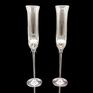 Pair of Vera Wang Champagne Flutes, Love Knots