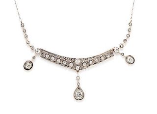 An Edwardian White Gold and Diamond Necklace, 8.20 dwts.