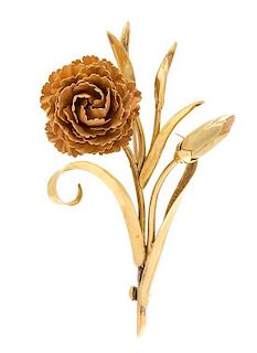 * An 18 Karat Yellow Gold Flower Brooch, British, 11.30 dwts.