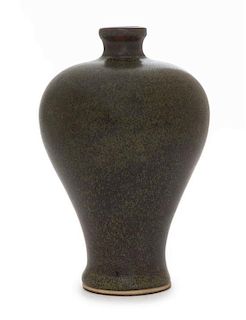 A Small Chinese Teadust Glazed Porcelain Vase, Meipeng Height of vase 5 1/4 inches. 茶葉末釉小梅瓶，19世紀，高5.25英吋