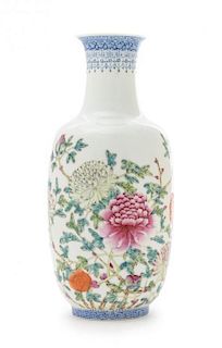 * A Famille Rose Egg-Shell Porcelain Vase Height 9 1/4 inches. 粉彩蛋壳瓷花卉紋瓶，20世紀初，高9.25英吋