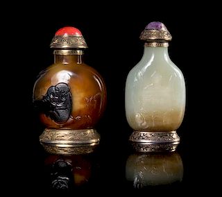 * Two Hardstone Snuff Bottles Height of taller 3 1/2 inches. 瑪瑙及青玉鼻煙壺，最大高3.5英吋