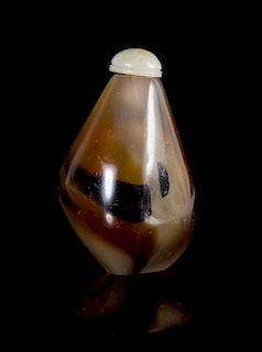 A Glass Imitating Agate Snuff Bottle Height 2 1/8 inches. 玻璃仿玛瑙鼻煙壺，高2.125英吋