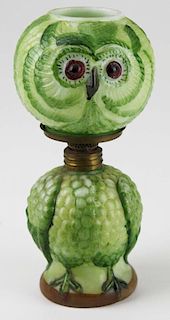 rare late 19th c miniature figural owl “Gone With The Wind” type oil lamp, 2 part molded milk glass, excellent paint conditio