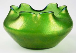 early 20th c iridescent blown art glass ruffled edge bowl, dia 6.5”