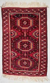 Vintage Turkmen Rug: 3'11'' x 6'0'' (119 x 183 cm)