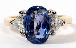 OVAL 2.81 CT SAPPHIRE DIAMOND AND 14KT GOLD RING