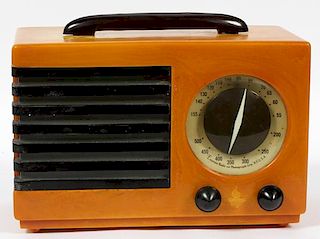 EMERSON CATALIN PORTABLE RADIO C. 1940