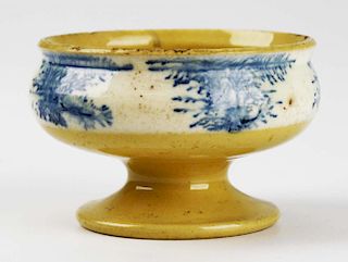 rare early 19th c mocha ware master salt with seaweed decoration, dia 3ﾔ, ht 2.25ﾔ, Dr Oliver Eastman collection, tiny chip on rim