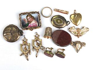 lot of 14 pcs. Victorian gold jewelry incl. 3 pc oval set. Pair of earrings, bird & girl portrait decorated handpainted porcelain brooch, thimble, loc
