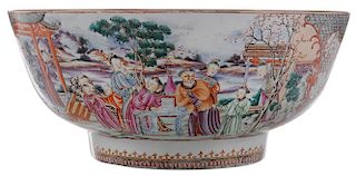 Fine Chinese Export Porcelain 外销瓷粉彩人物大碗，6.5*15.25英寸，18世纪，中国