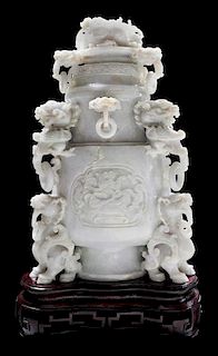 Large Jade Carving of Lidded Pot 玉雕麒麟、螭龙、蝙蝠盖罐，12*8英寸，20世纪，中国