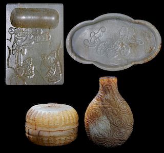 Carved Jade Covered Box, a Snuff 玉雕鼻烟壶、印泥盒、玉牌共四件，19/20世纪,中国