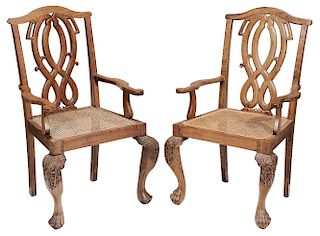Pair Export Carved Hardwood Open-Arm 硬木雕狮爪椅脚开背椅子一对，19世纪