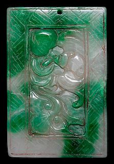 Carved Jadeite Plaque 翡翠开光雕鸢尾花缠枝纹玉牌，3.25英寸，19/20世纪,中国