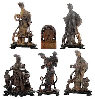 Six Carved Soapstone Figures 寿山石雕观音造像五件和印章一枚，7.25-7.75英寸，20世纪，中国