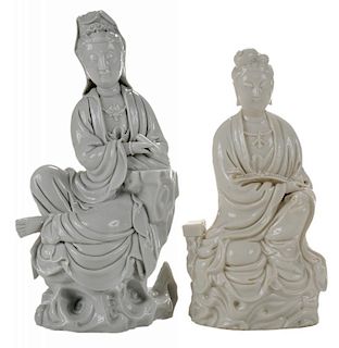 Two Blanc De Chine Seated Quanyin 德化白瓷观音坐像两件，分别高8.25英寸和9.5英寸，19/20世纪,中国