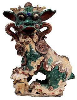 Monumental Sancai-Glazed Ceramic Foo 三彩狮子造像，22英寸，19世纪，中国