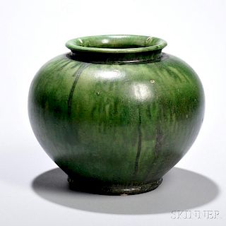 Green-glazed Stoneware Jar 球形短颈撇口绿釉罐,高7英寸,中国唐代