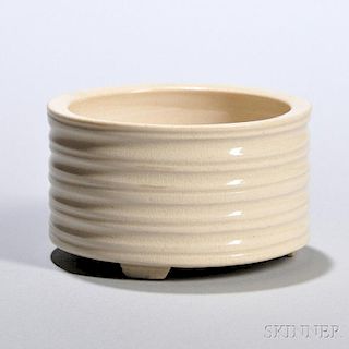 Creamy White-glazed Censer 三足竹节灰白釉香炉，高2英寸，直径3.375英寸，中国磁州窑