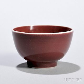 Monochrome Copper Red-glazed Cup 铜红釉小陶杯，高1.875英寸，直径3英寸，或18世纪，中国