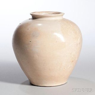 Cream-glazed Jar 侈口鼓腹乳白色瓷罐，高6.625英寸，或中国唐代