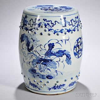 Blue and White Porcelain Garden Seat 莲花水草纹青花花园坐凳,高11.75英寸,19世纪,中国